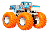 Hot Wheels Monster Trucks Glow In The Dark Hcb50 Original